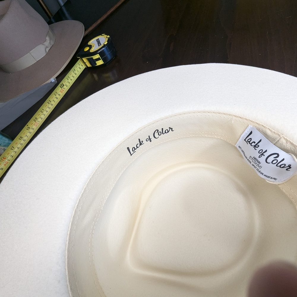 BNWT LACK OF COLOR  BEVERLY HAT IVORY/GOLD BRONZE - Picture 8 of 9